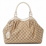 GUCCI/グッチ 2012年春夏新作SUKEYチャーム付きハンドバッグ 211...