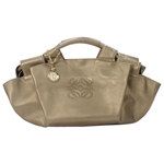 ロエベ LOEWEスーパーコピー チャーム付きハンドバッグ ナッパアイレ 315...