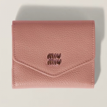 ミュウミュウスーパーコピーヴィッテロダイノレザーフラップ付折り財布5MH043_ADT7_F0615