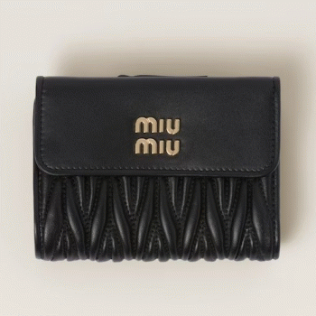 ミュウミュウスーパーコピーマテラッセレザー 財布5ML002_2FPP_F0002