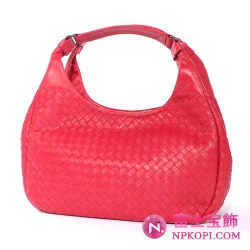 Bottega Veneta/ボッテガ・ヴェネタ  ラムスキン ショルダーバッグ フューシャピンク 125787V00166464 