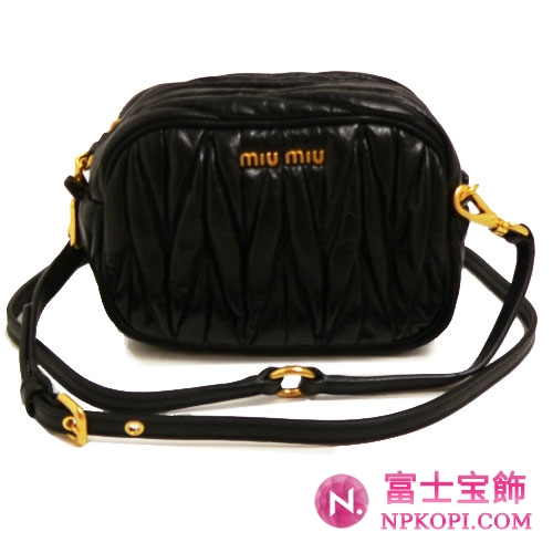 ミュウミュウ MIUMIU ショルダーポーチ/ポシェット/クラッチバッグ 2WAY プリーツレザー ブラック（NERO） 5N1559 MATELASSE/LUX ブラック