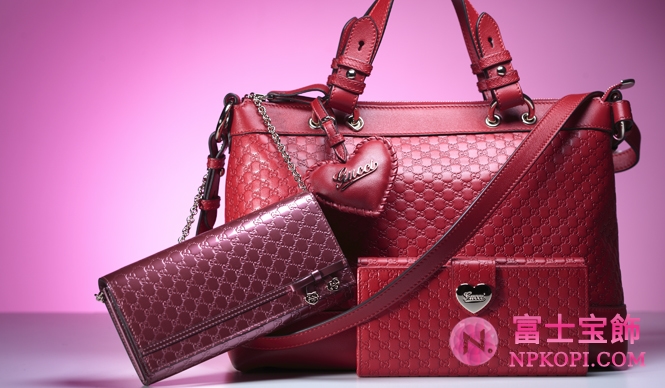GUCCI｜グッチ　ロマンティックな季節を彩る新作バッグ＆ウォレット