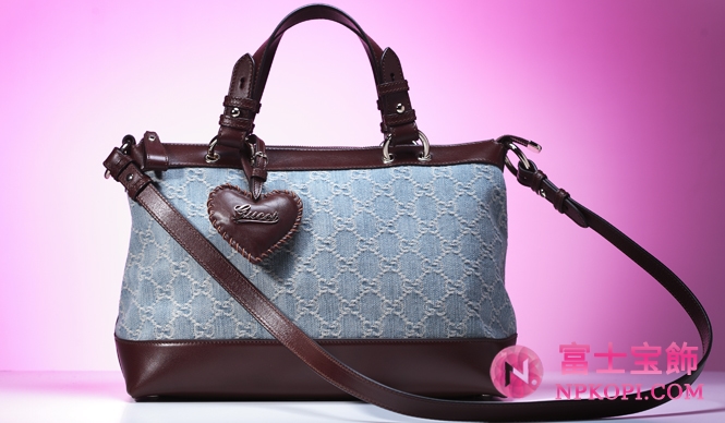 GUCCI｜グッチ　トップハンドルバッグ「VALENTAINE」[W33×H23×D16cm]　 18万4800円