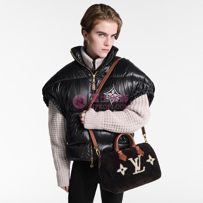 ルイヴィトン LV SKIスピーディ･バンドリエール 25 クレーム M11797