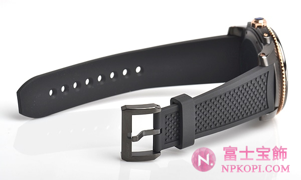 カルティエ自動巻きカリブル ドゥ カルティエ ダイバー W2CA0004