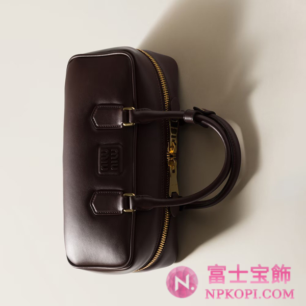 ミュウミュウスーパーコピーアルカディ レザー バッグ5BB148_ACR3_F0NBL_V_OON