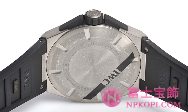 IWC自動巻き時計インヂュニア デュアルタイムチタニウム IW326403