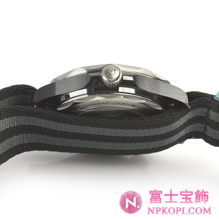 オメガ自動巻き時計シーマスター ダイバー300M 210.92.44.20.01.002
