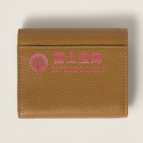 ミュウミュウスーパーコピーヴィッテロダイノレザーフラップ付折り財布5MH043_2DT7_F03OE