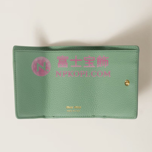 ミュウミュウスーパーコピーヴィッテロダイノレザー 財布5MH021_2DT7_F0229