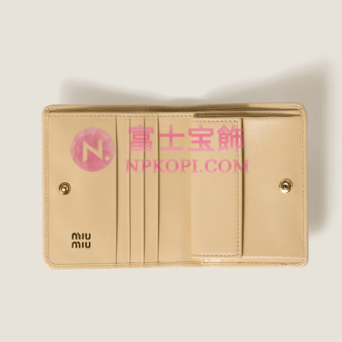 ミュウミュウスーパーコピーマテラッセレザー 折り財布5MV204_AFPP_F0K57