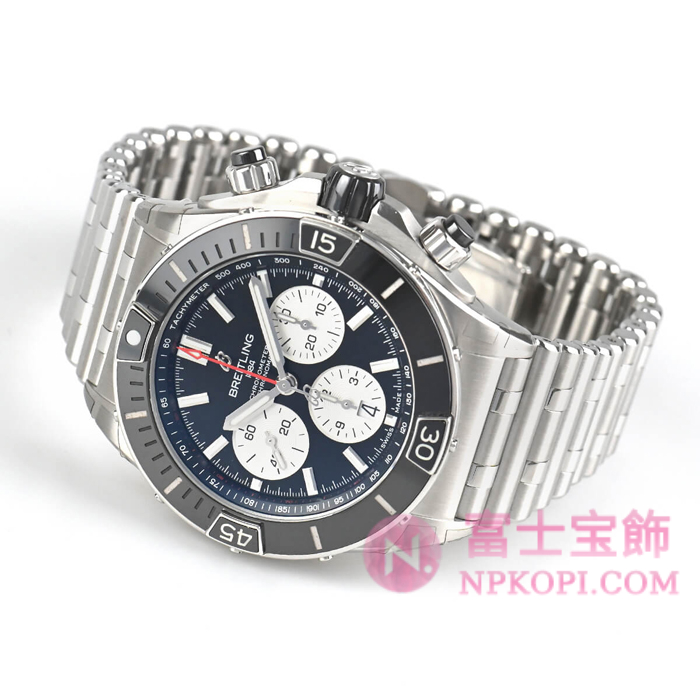 ブライトリング自動巻き時計スーパークロノマットB01 AB0136251B1A1