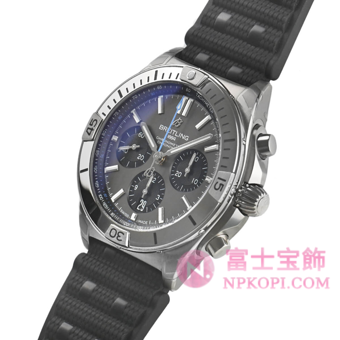 ブライトリング自動巻き時計クロノマットB01 42 EB0134101M1S1